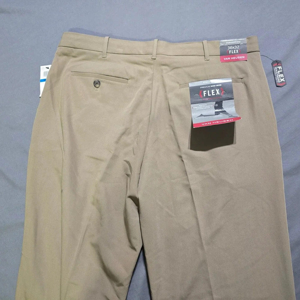 Van Heusen Flex Dress Pants Mens 36x32 Tan Khaki Straight Fit Non-Iron Stretch